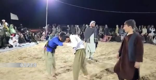 بلخ؛ مسابقات پهلوانی کورش با اشتراک ۴۰ ورزشکار در ولسوالی چمتال برگزار گردید