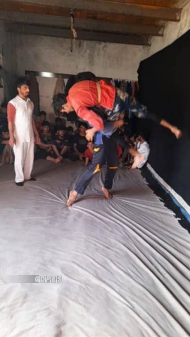 پکتیا؛ ډنډ پټان ولسوالۍ کې د ۳۰ ورزشکارانو ترمنځ د کورش سيالۍ ترسره شوې