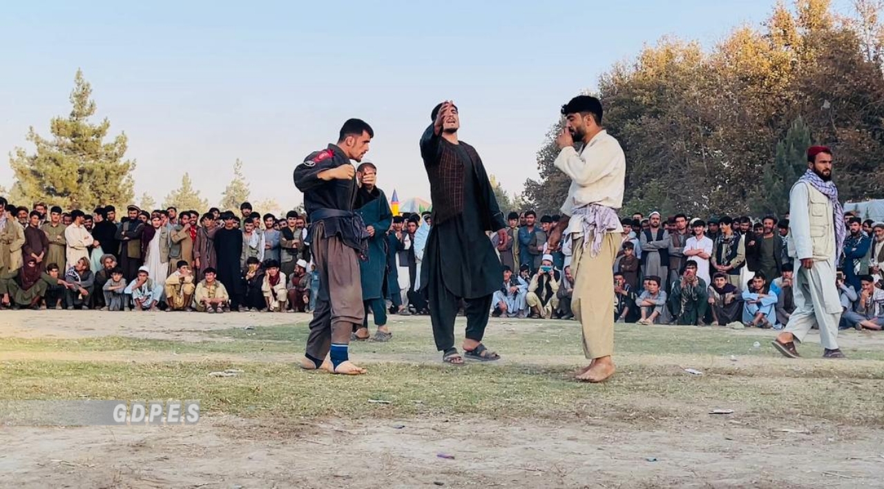 تخار؛ برگزاری رقابت های کشتی محلی با اشتراک ۷۰ تن در تالقان