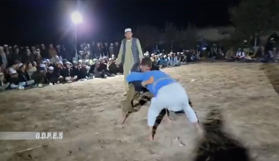 بلخ؛ مسابقات کورش با اشتراک ۵۰ ورزشکار در ولسوالی شورتپه برگزار شد