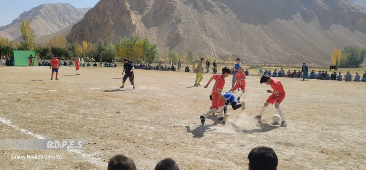 بامیان؛ رقابت های فوتسال با اشتراک ۱۱ تیم در ولسوالی یکاولنگ نمبر دو آغاز شد