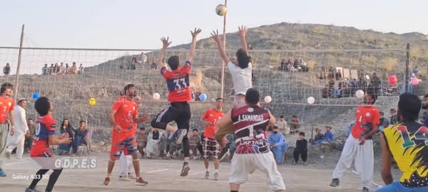 خوست کې د ۳۶ لوبډلو ترمنځ د والیبال سیالۍ پای ته ورسېدې