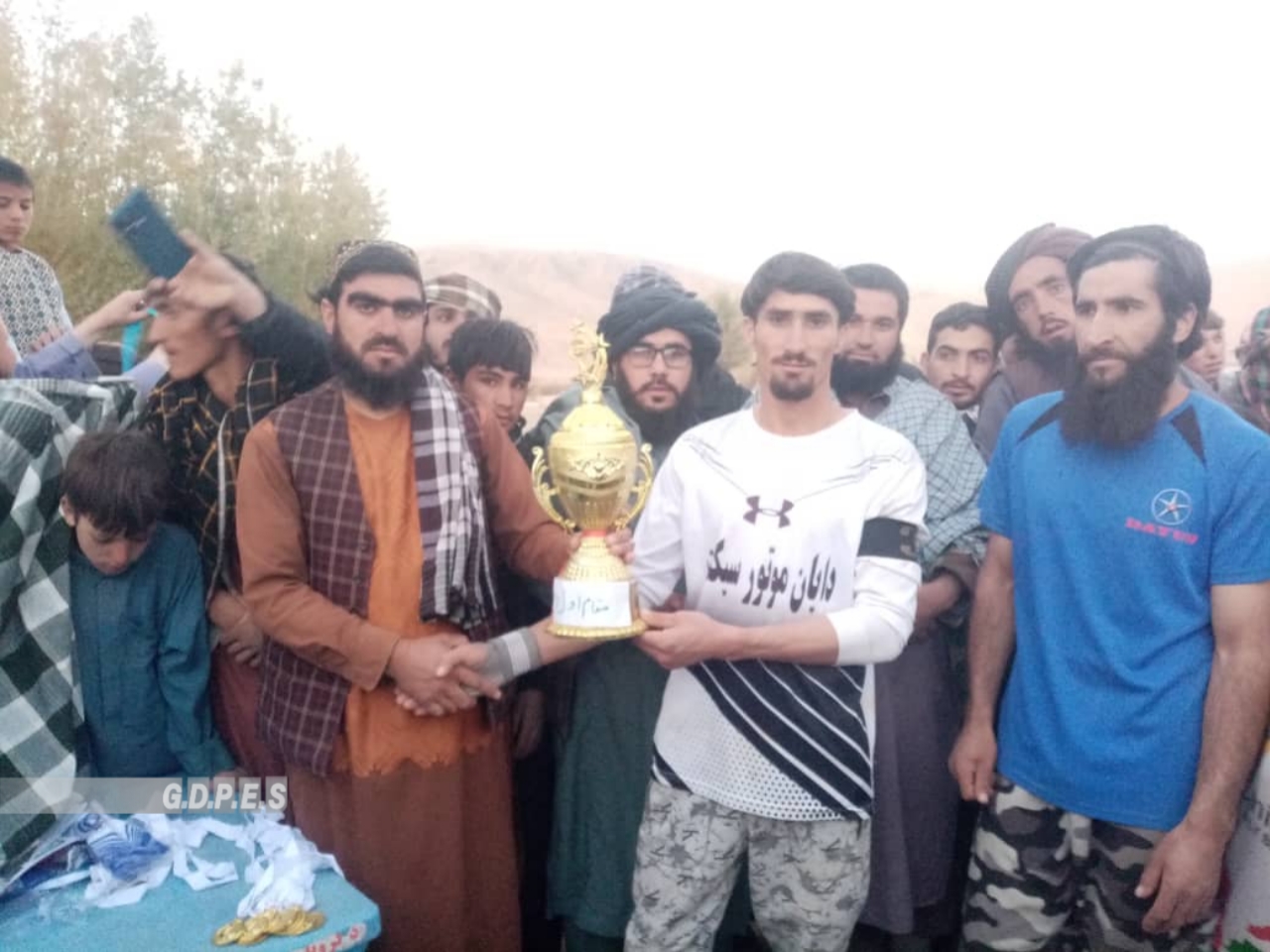 غور؛ شهرک ولسوالۍ کې د ۱۶ لوبډلو ترمنځ د فوټبال سیالۍ پای ته ورسېدې