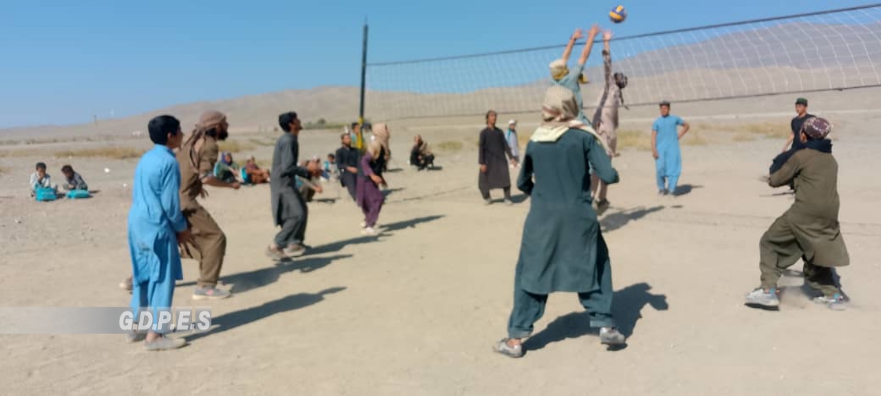 پکتیا؛ زرمت ولسوالۍ کې د اتو لوبډلو ترمنځ د والیبال سیالۍ پای ته ورسېدې
