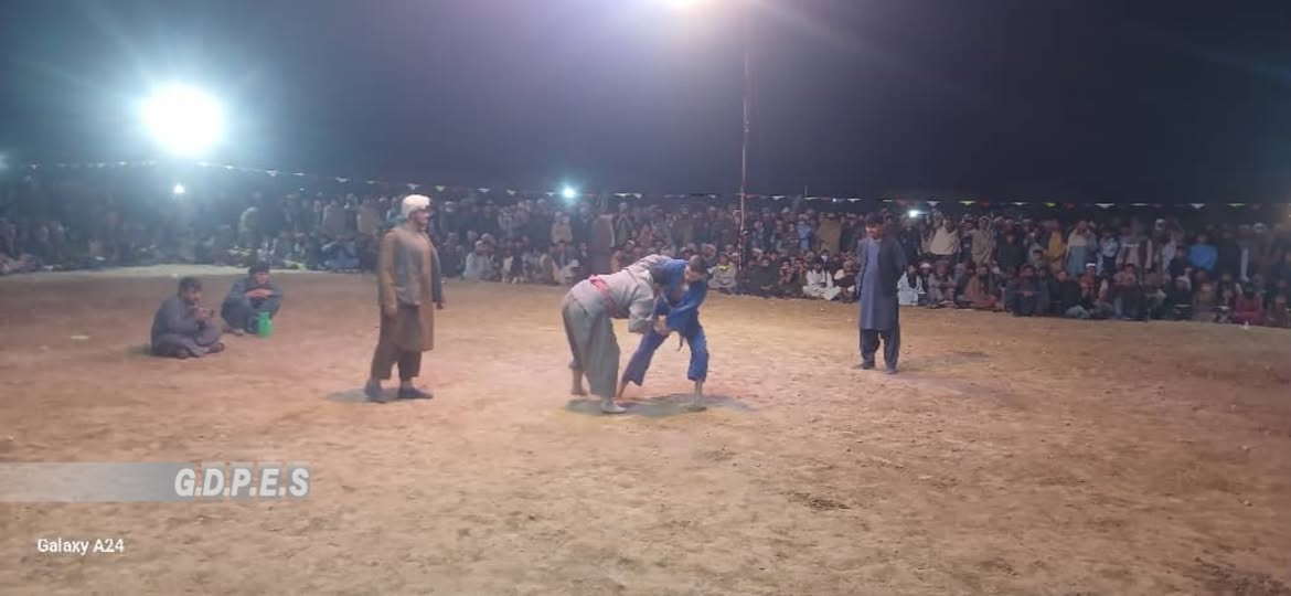 بلخ؛ مسابقات محلی کورش میان ۹۰ ورزشکار در ولسوالی نهرشاهی برگزار شد