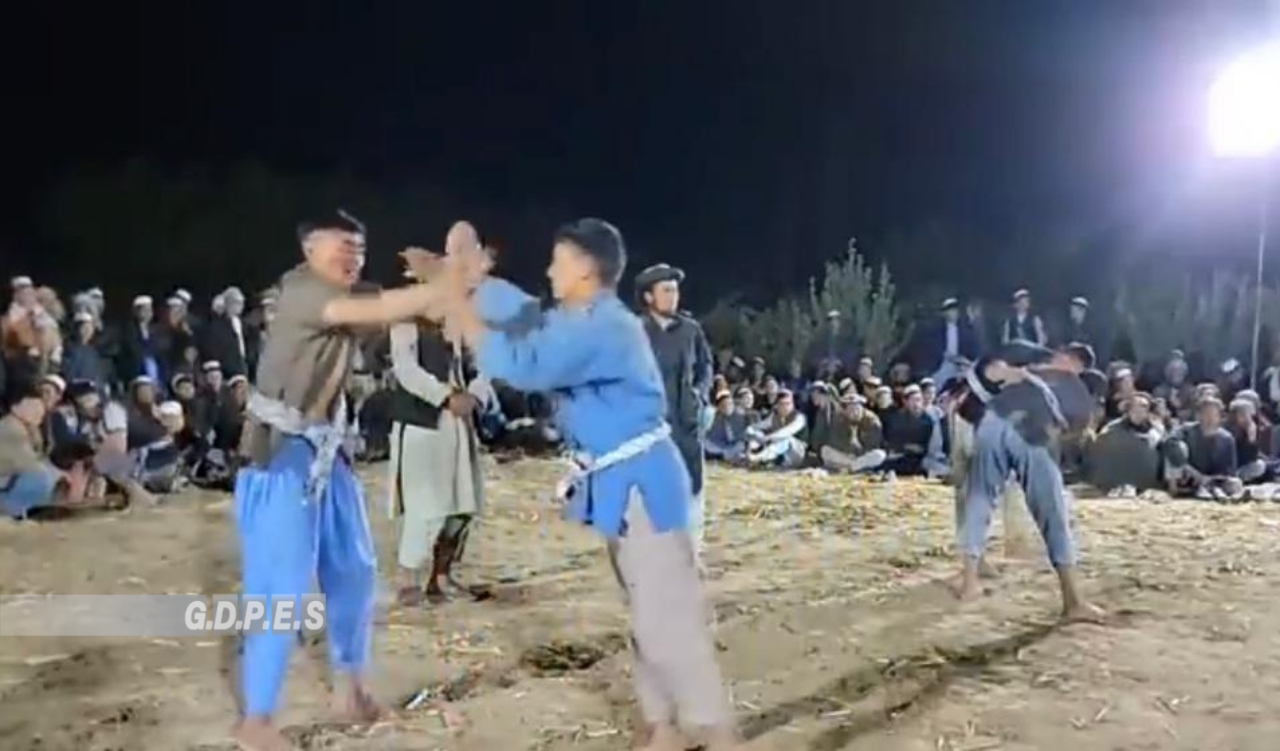 بلخ؛ شورتپه ولسوالۍ کې د ۶۰ کورشکارانو ترمنځ د کورش سیالۍ وشوې