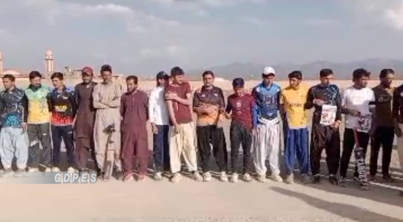 پکتیکا؛ برمل ولسوالۍ کې د ١٦ لوبډلو ترمنځ د ټېپ بال کرېکټ سیالۍ پای ته ورسېدې