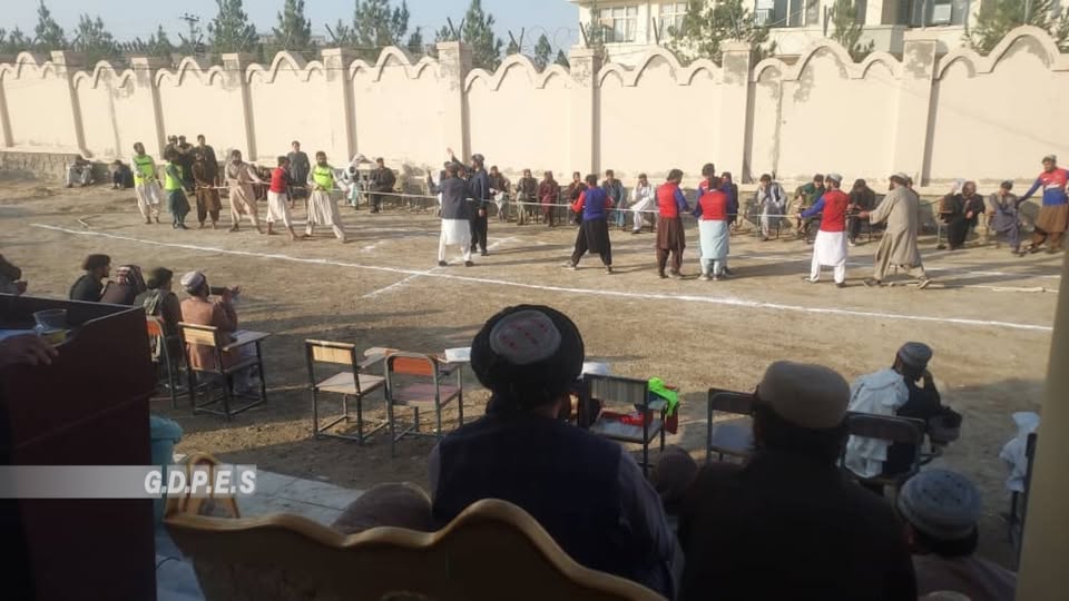 زابل؛ مرکز قلات ښار کې د شپږو لوبډلو ترمنځ د رسۍ کش کولو سیالۍ پیل شوې