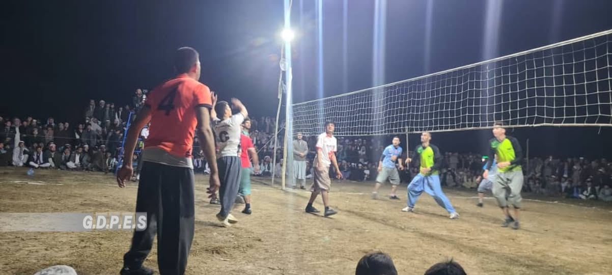 کندز؛ برگزاری رقابت‌های مناسبتی والیبال میان شش تیم در ولسوالی قلعه زال