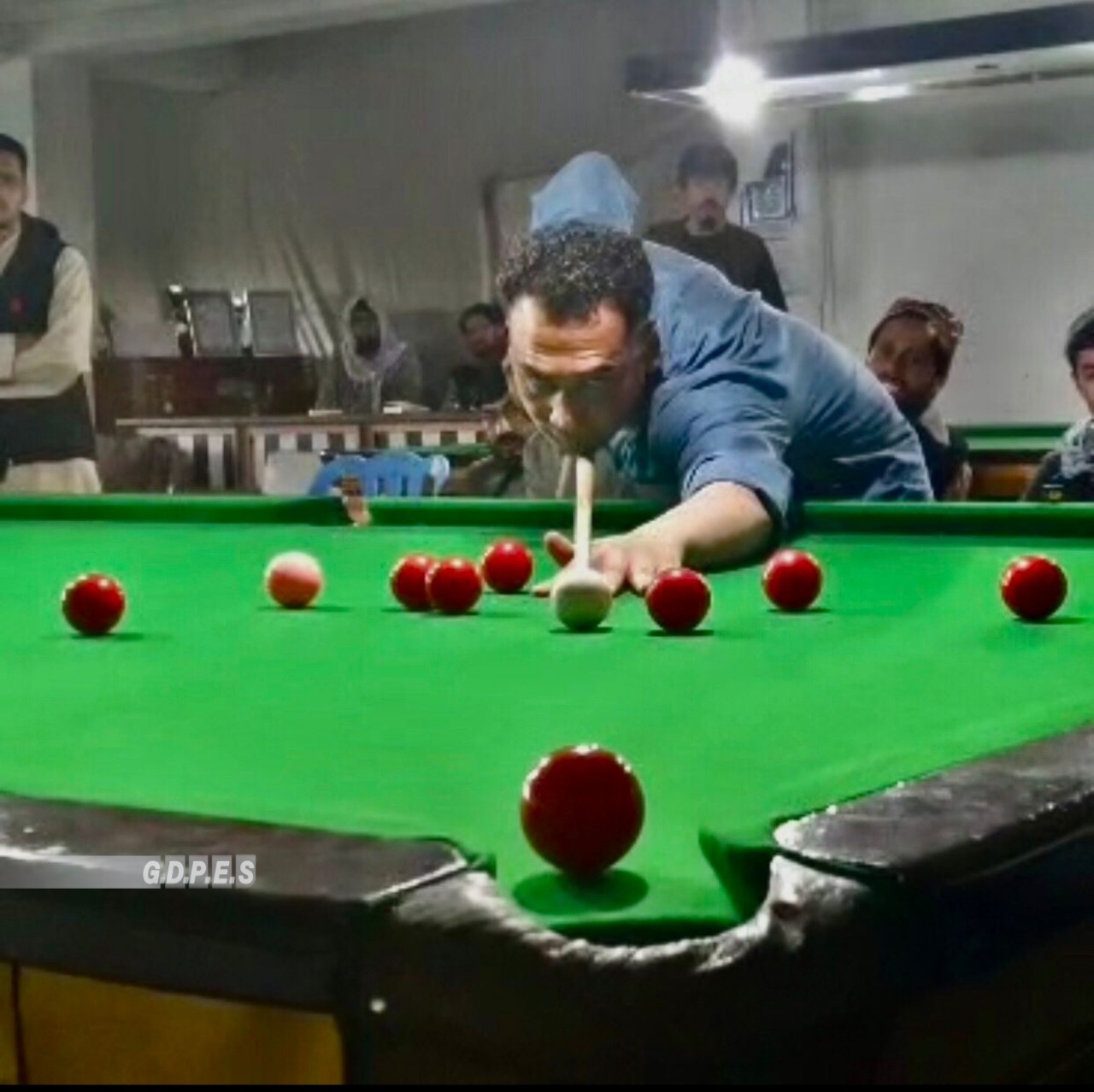 بامیان کې د ۳۰ ورزشکارانو ترمنځ د سنوکر ټاکنیزې سیالۍ پیل شوې