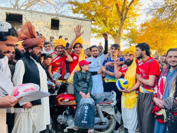 پکتیکا؛ خیرکوټ ولسوالۍ کې د ۲۸ لوبډلو ترمنځ د والیبال سیالۍ پای ته ورسېدې