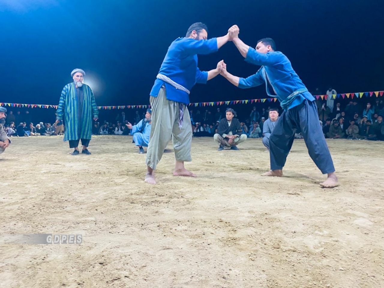 بلخ؛ مسابقات محلی کورش میان ۸۰ ورزشکار در ولسوالی شورتپه برگزار شد