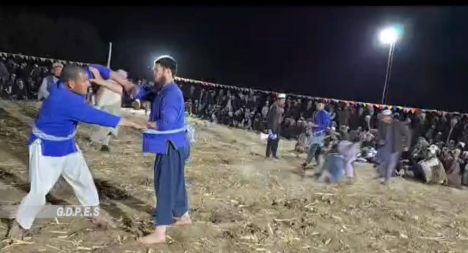 بلخ؛ مسابقات محلی کورش میان ۶۰ ورزشکار در ولسوالی بلخ برگزار شد