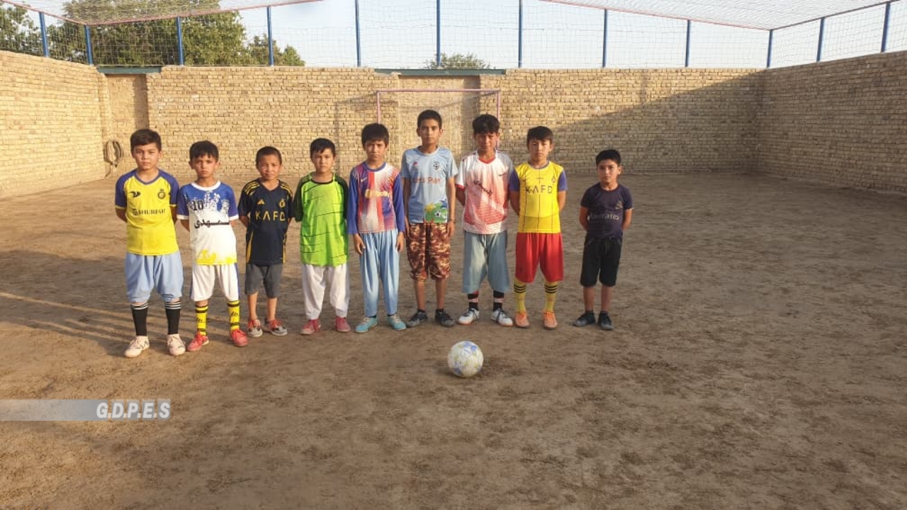 سرپل؛ رقابت های فوتسال با اشتراک هشت تیم درشهر این ولایت پایان یافت