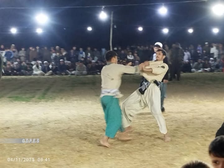 کندز؛ امام صاحب ولسوالۍ کې د ۶۰ ورزشکارانو ترمنځ د کورش سیالۍ ترسره شوې