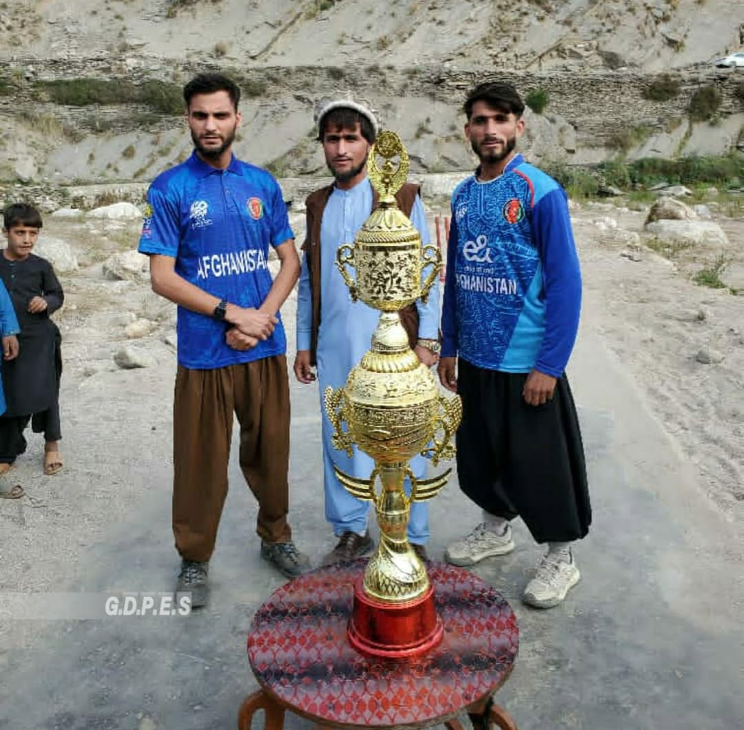 نورستان؛ مسابقات دوستانه کرکت تیپ بال با اشتراک ده تیم در قریه شنیگل ولسوالی وایگل آغاز شد