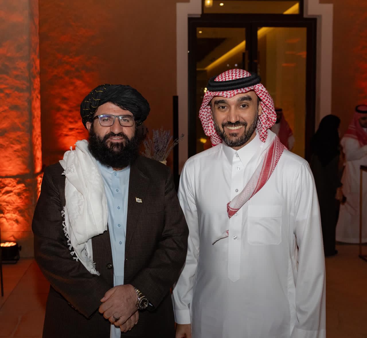 ریاض؛ د ورزش ادارې عمومي رئیس مولوي احمد الله وثیق د سعودي عربستان د ورزش له وزیر سره ولیدل