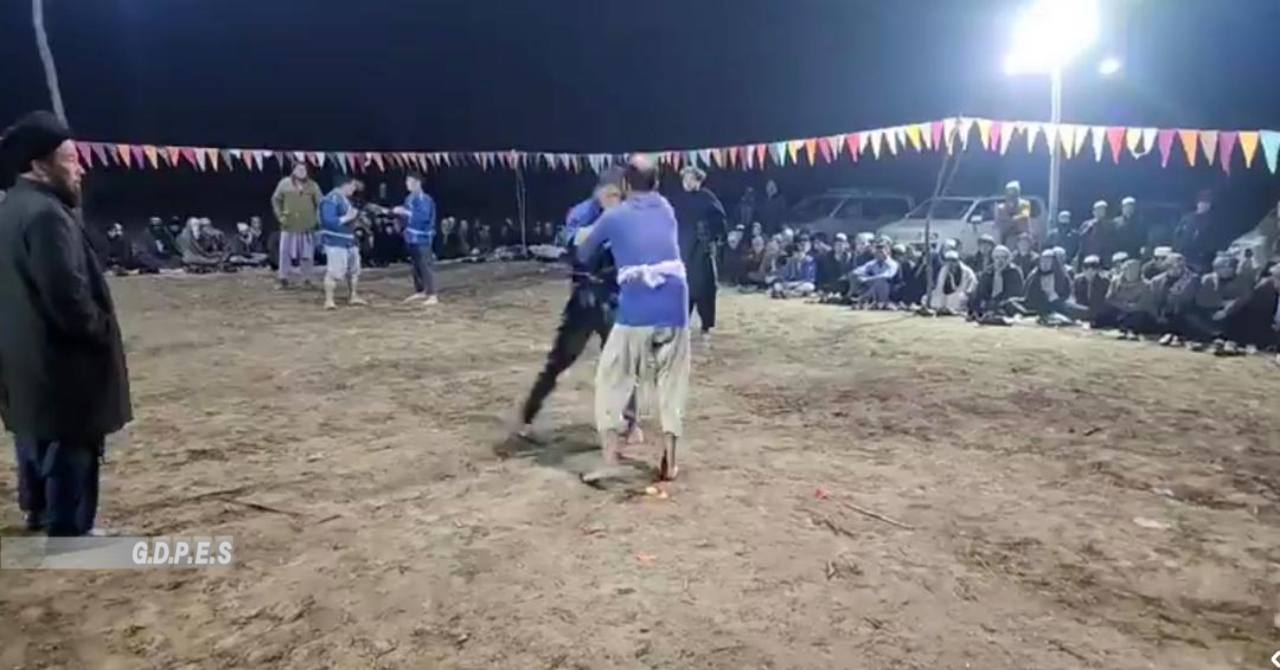 بلخ؛ کلدار ولسوالۍ کې د ۵۰ کورشکارانو ترمنځ د کورش سیمه ییزې سیالۍ ترسره شوې