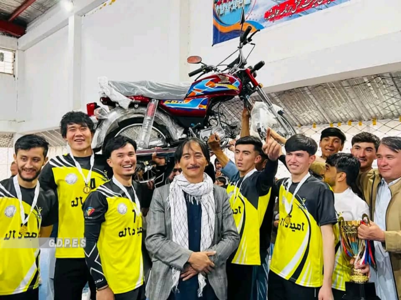 غزنی؛ مسابقات والیبال با اشتراک ۱۸ تیم با قهرمانی تیم امید داله به پایان رسید