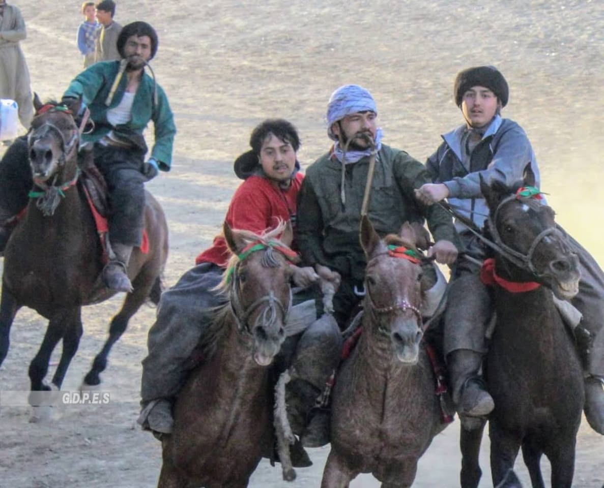 بلخ ؛ په مزار شريف ښار کې د ۳۰ چاپندازانو ترمنځ د وزلوبې سيالۍ وشوې