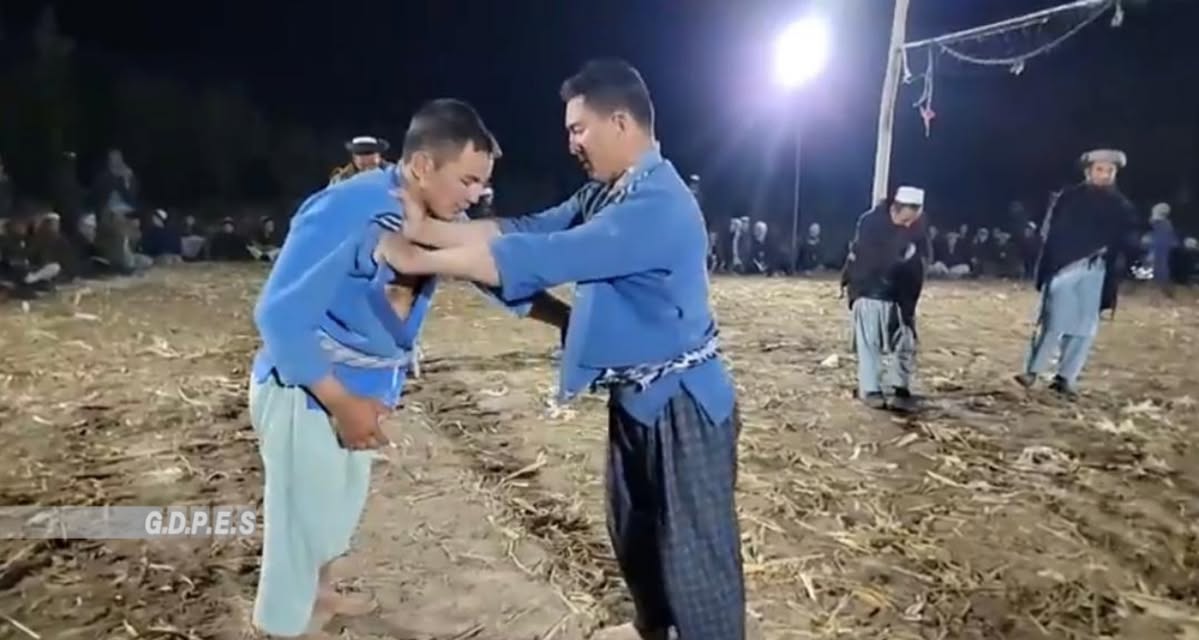 بلخ؛ رقابت‌های کورش میان ۶۰ پهلوان در ولسوالی چاهی برگزار شد