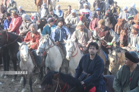 بلخ؛ مسابقات بزکشی با اشتراک ۱۵۰ چاپ‌انداز در شهر مزارشریف برگزار گردید