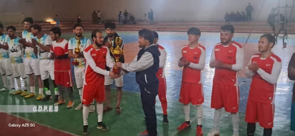 بامیان؛ مسابقات فوتسال با اشتراک شش تیم با قهرمانی تیم ستارگان کوه بابا به پایان رسید
