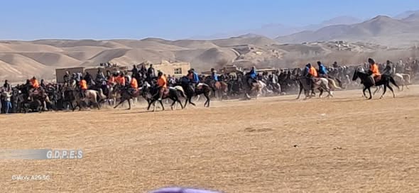 بامیان؛ رقابت بزکشی با شتراک ۷۰ تن در ولسوالی یکاولنگ نمبر یک برگزارشد