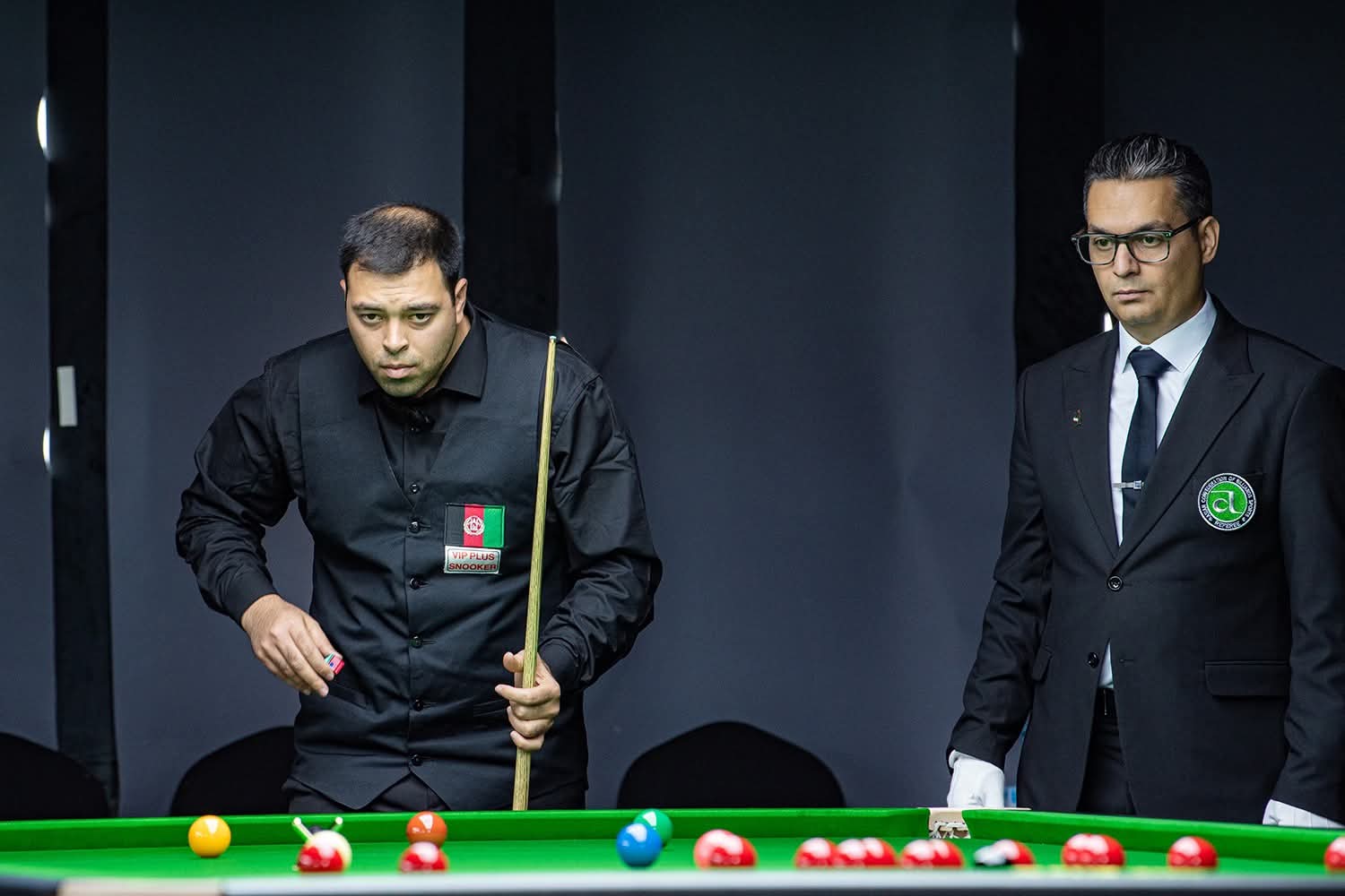 د سنوکر دوه افغان ورزشکاران د سنوکر نړۍ والو سیالیو د ۳۲ غوره لوبغاړو پړاو ته ووتل