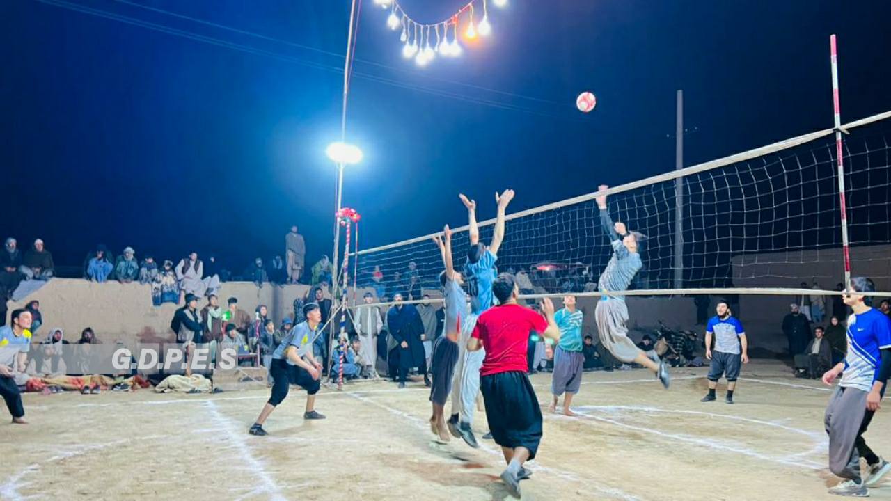 جوزجان؛ رقابت های والیبال درقریه جغسای شهر شبرغان به پایان رسید