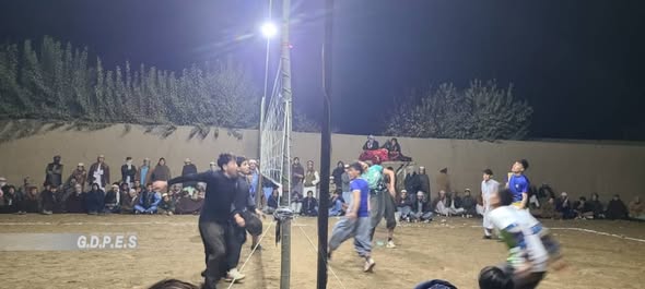 کندز؛ قلعه زال ولسوالۍ کې د شپږو لوبډلو ترمنځ د واليبال سيالۍ وشوې