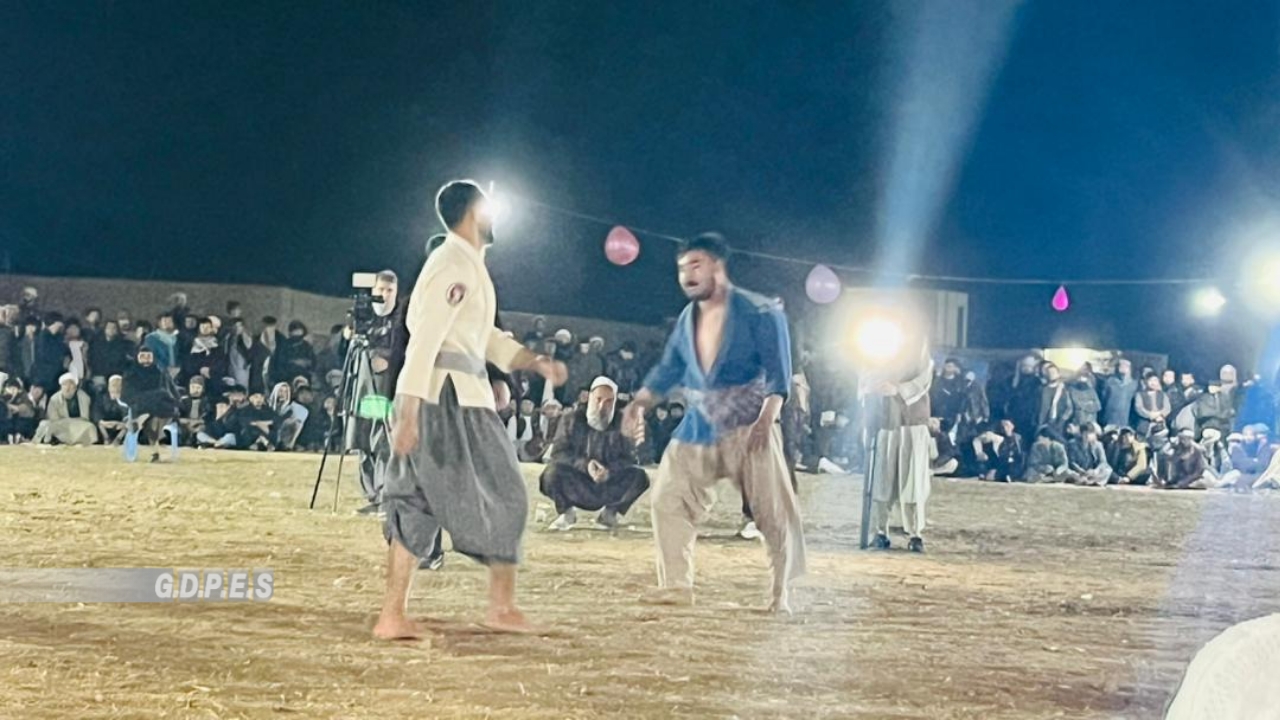 جوزجان؛ مسابقات پهلوانی کورش با اشتراک ۶۰ ورزشکار در شهر شبرغان برگزار گردید