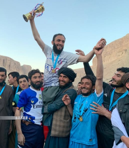 غور؛ مسابقات لیگ دسته یک فوتبال با اشتراک هشت تیم با قهرمانی تیم وحدت به پایان رسید