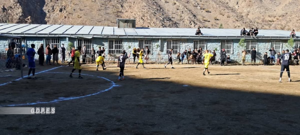 پروان؛ رقابت های فوتسال تحت نام جام اخوت در ولسوالی سالنگ پایان یافت