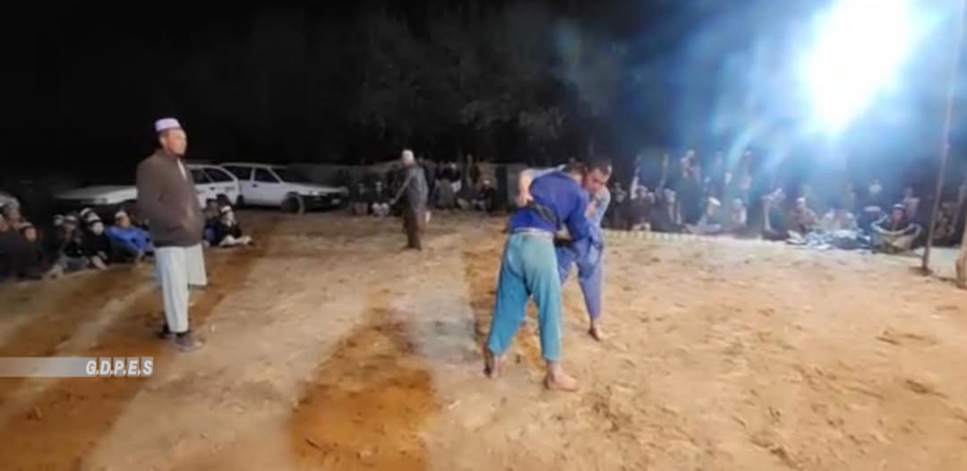 بلخ؛ مسابقات پهلوانی کورش با اشتراک هشتاد ورزشکار در ولسوالی نهرشاهی برگزار گردید