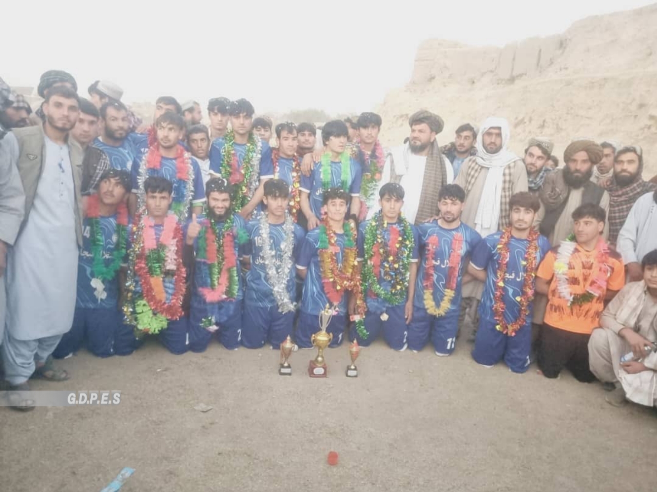 بادغیس؛ تیم فوتبال استقلال قهرمان لیگ برتر فوتبال ولسوالی بالا مرغاب شد