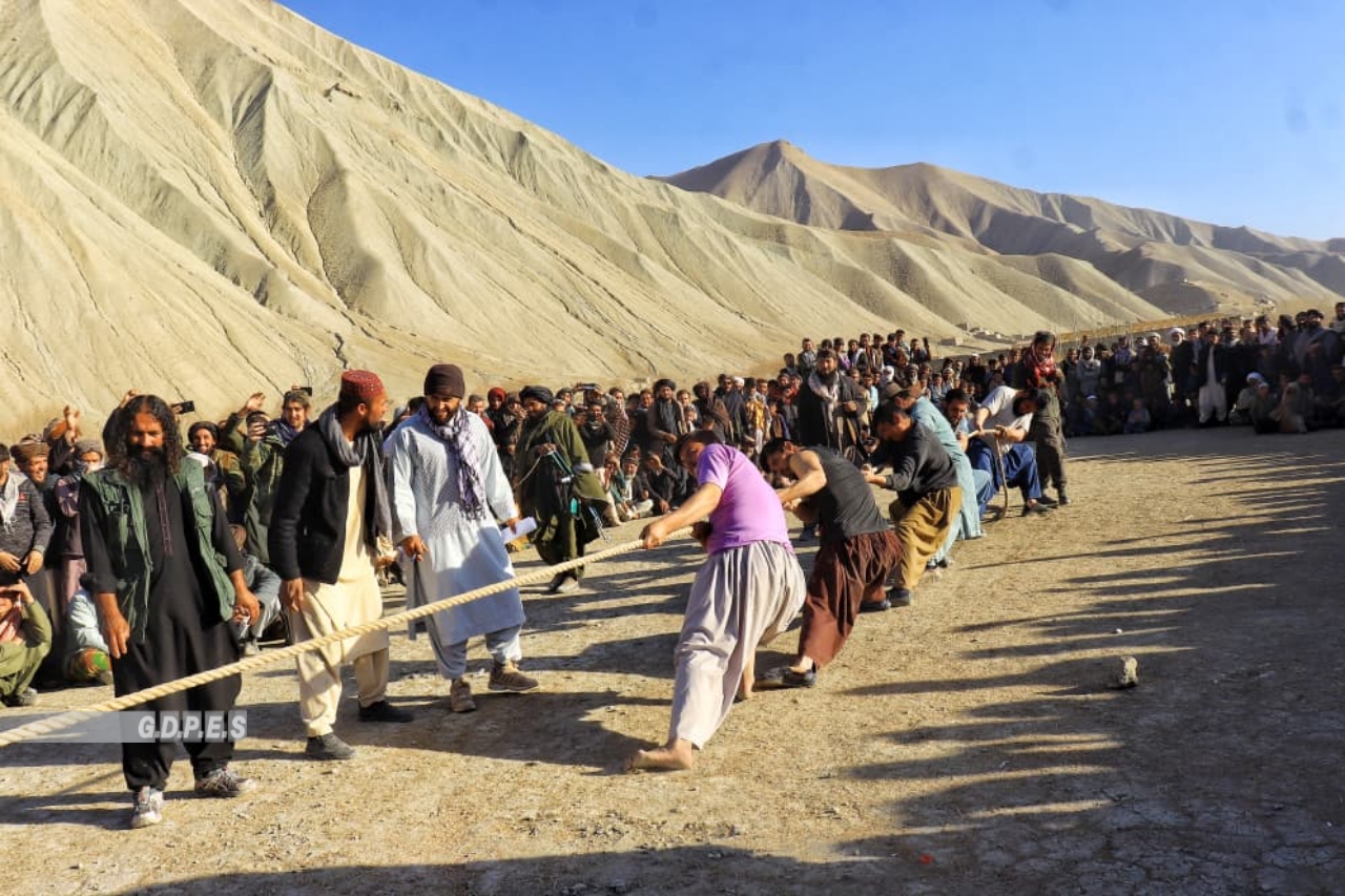 غور؛ مسابقات ریسمان کشی با اشتراک شش تیم برگزار گردید