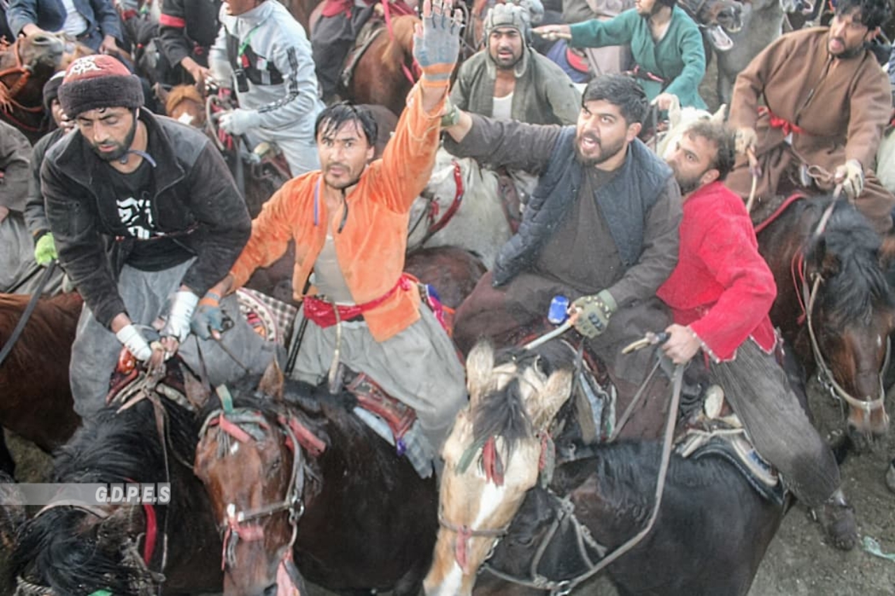 بلخ کې د ۱۰۰ چاپندازانو ترمنځ د وزلوبې سيالۍ وشوې