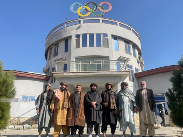 د پهلوانۍ اته کسيزه لوبډله د پهلوانۍ نړۍ‌والو سياليو کې د ګډون په موخه متحده عربی اماراتو ته لاړه