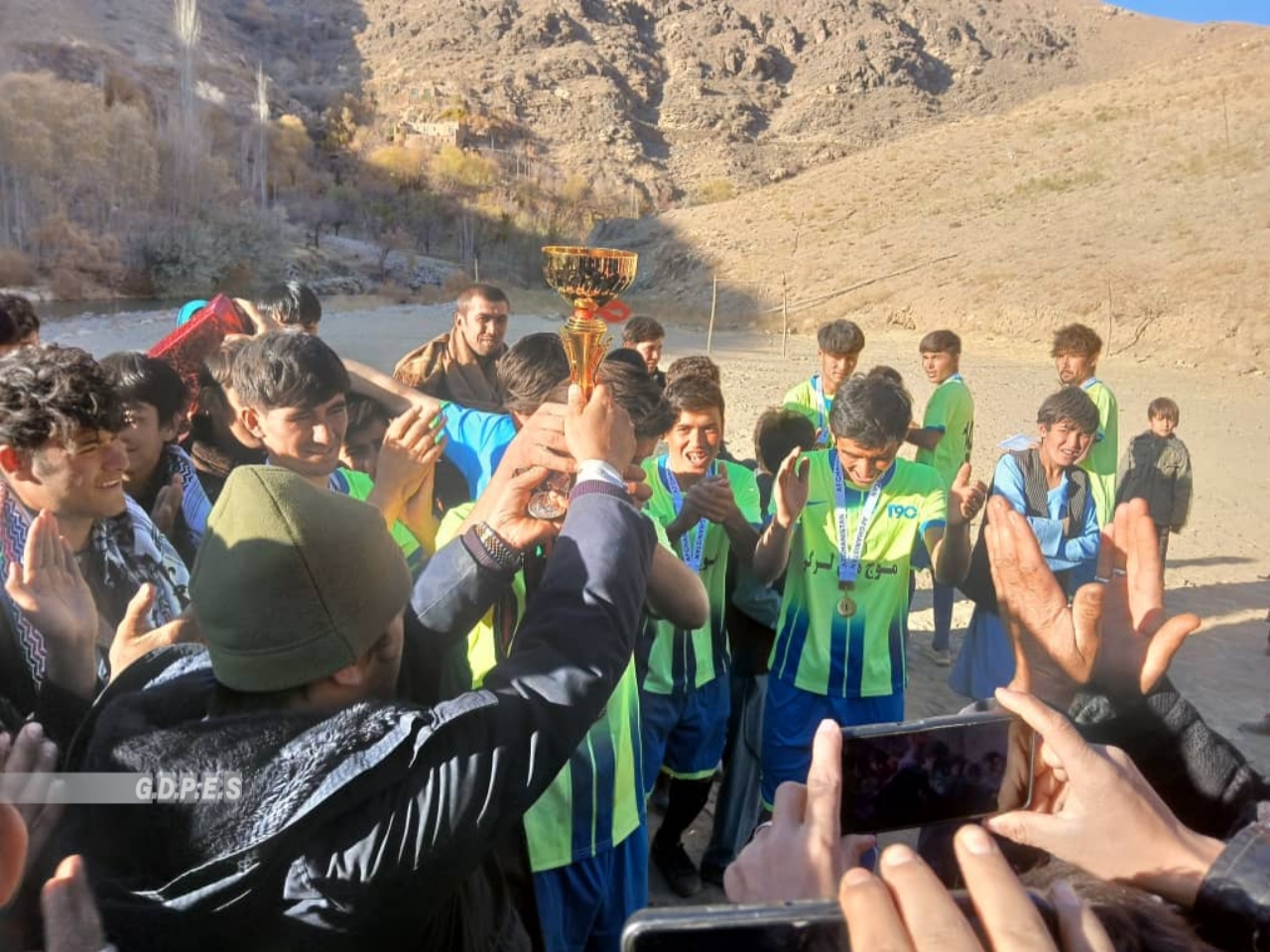 دایکندي؛ اشترلي ولسوالۍ کې د ۱۰ لوبډلو ترمنځ د فوټبال سيالۍ پای ته ورسېدې