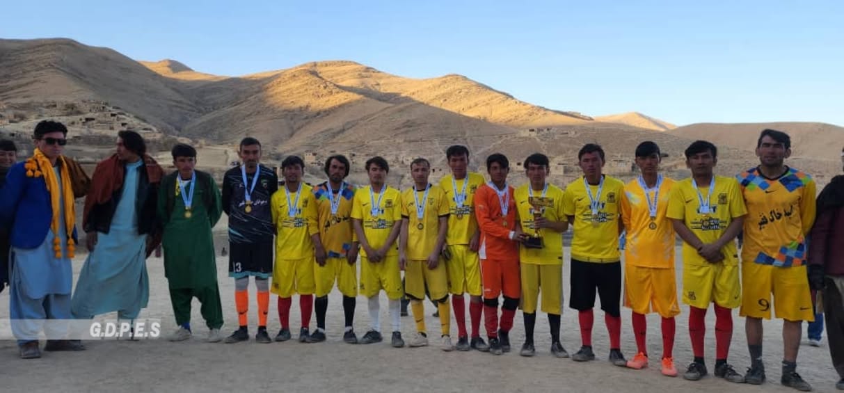 دایکندی؛ رقابت های فوتبال با اشتراک ۱۰ تیم در ولسوالی خدیر پایان یافت