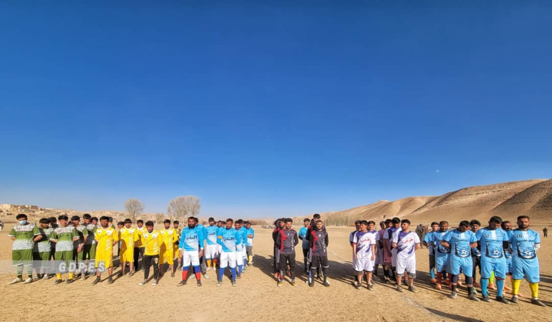 غور؛ مسابقات فوتبال با اشتراک ده تیم در شهر فیروزکوه آغاز گردید