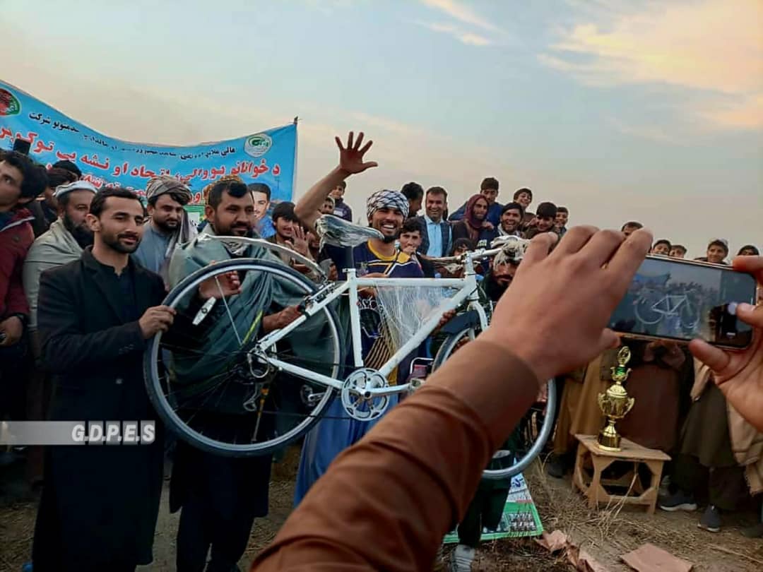 لغمان؛ د حسين آباد ټېپ بال کرېکټ ټورنمنټ د شاهين ملنگ لوبډلې په اتلولۍ پای ته ورسېد