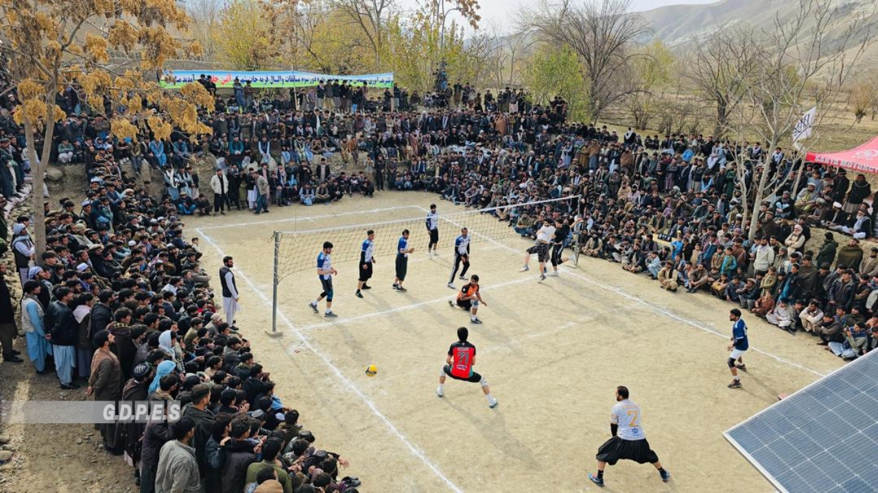 بدخشان کې د ۹ لوبډلو ترمنځ د والیبال سیالۍ د کول شهر بزرګ لوبډلې په اتلولۍ پای ته ورسېدې