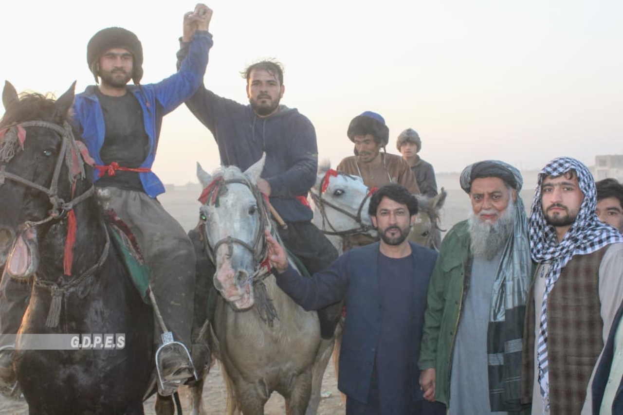 بلخ ؛ برگزاری رقابت‌های بزکشی میان ۳۰ چاپنداز در شهر مزار شريف