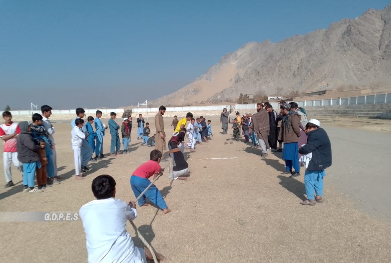 کاپیسا؛ مسابقات ریسمان کشی با اشتراک چهار تیم در مرکز این ولایت برگزار گردید