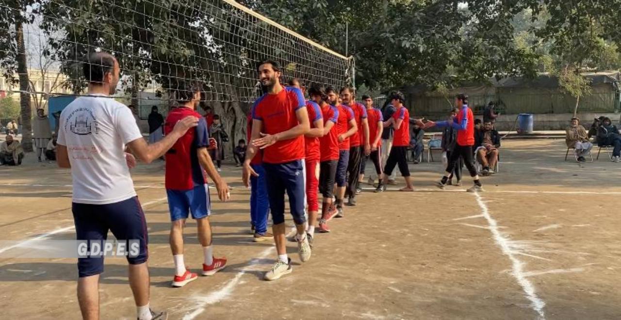 ننگرهار کې د ۳۲ لوبډلو ترمنځ د واليبال ټاکنيزې سيالۍ پيل شوې