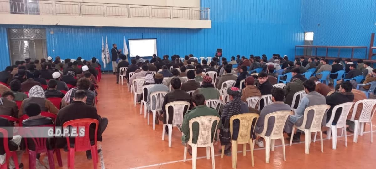 تخار؛ مرکز تالقان ښار کې د دیني وړتیا لوړولو سیمینار پای ته ورسېده