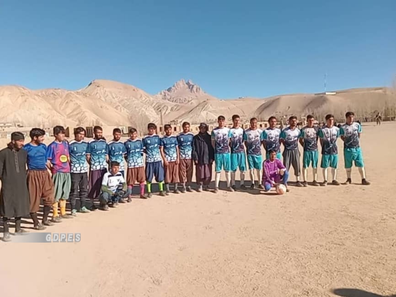 غور؛ رقابت‌های فوتبال با اشتراک ۱۴ تیم در ولسوالی پسابند پایان یافت