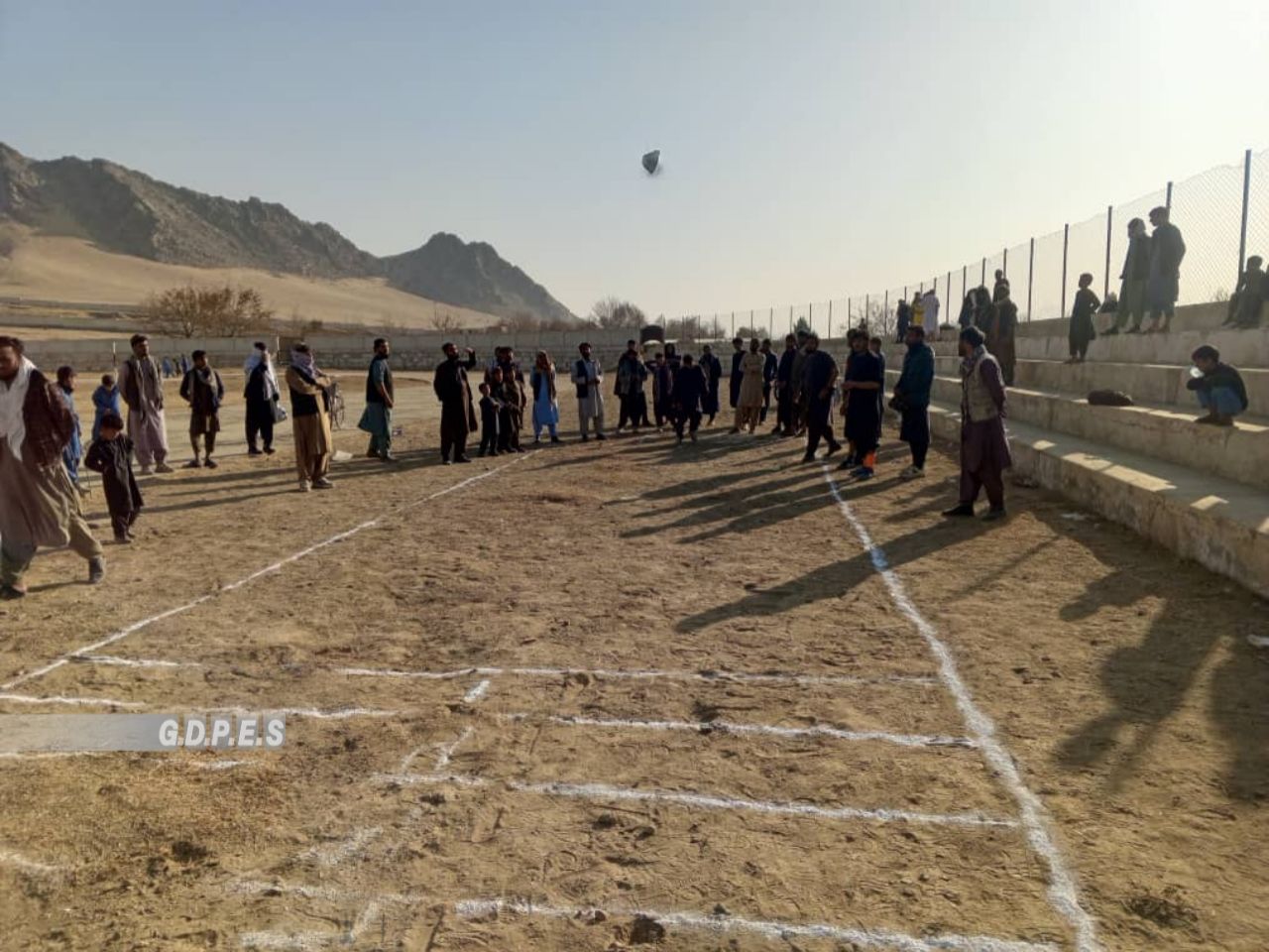 کاپیسا؛ رقابت های پرتاب سنگ با اشتراک ۳۵ تن در شهر محمود راقی برگزار شد